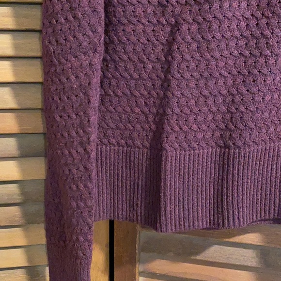 American eagle sweater - Picture 2 of 4